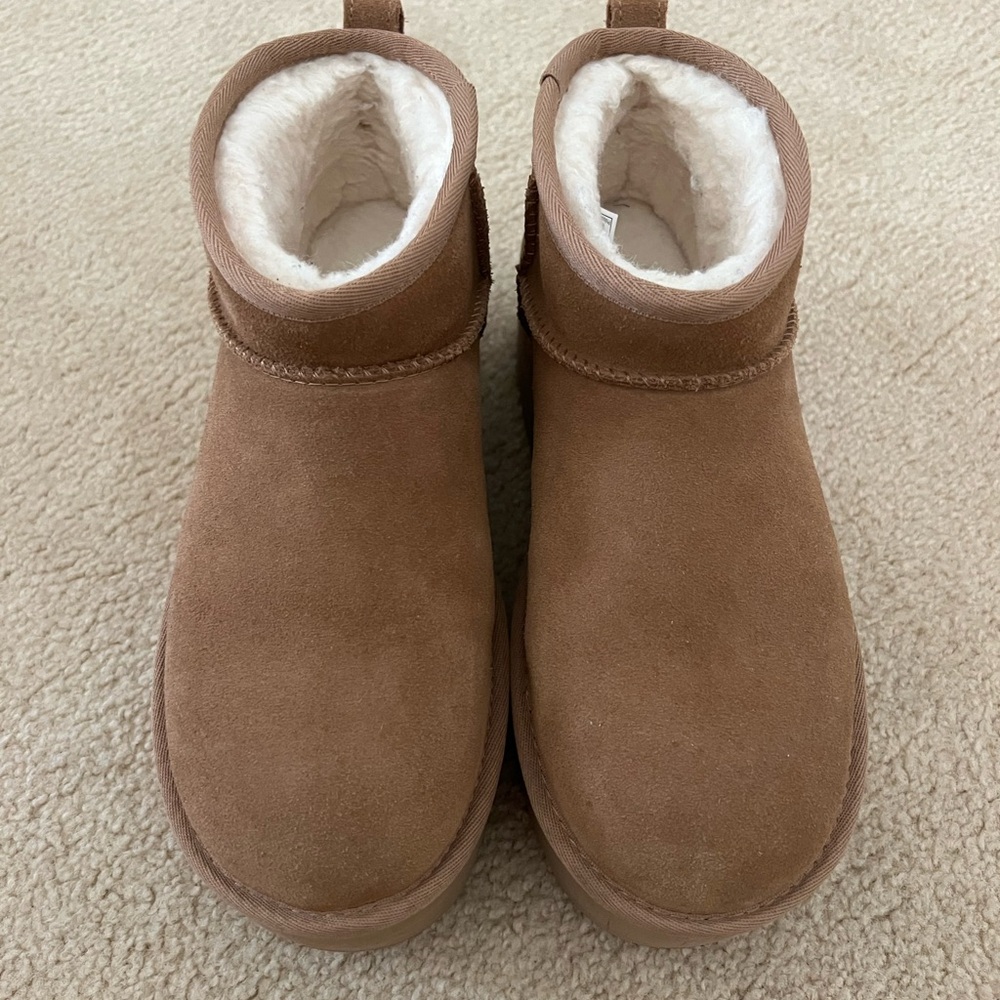 UGG ultra mini platform